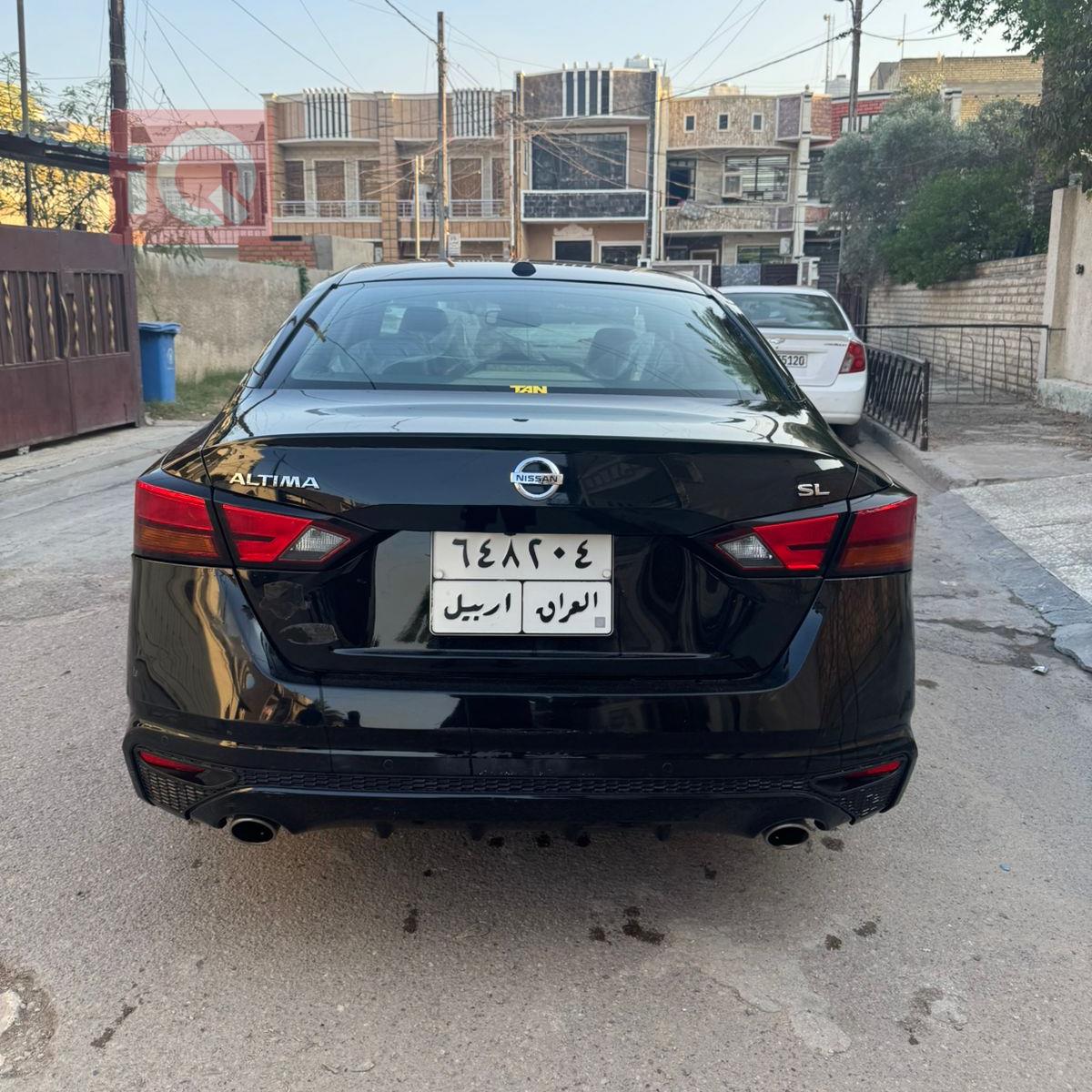 نيسان ألتيما